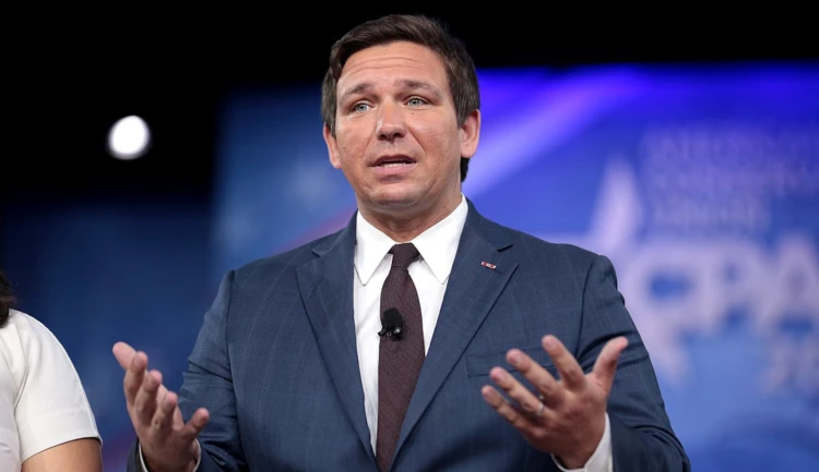 Republikánský guvernér Ron DeSantis