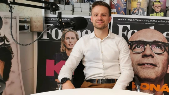 Učitelé kvůli technologiím nezmizí, říká šéf Lifeliqe v&nbsp;podcastu