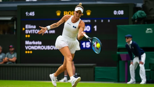 Česká tenisová senzace. Markéta Vondroušová ovládla Wimbledon