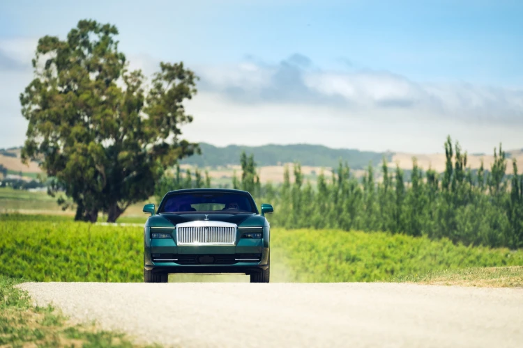 První test elektrického Rolls-Royce Spectre. Enjoy the silence_5