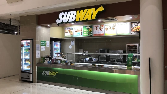 Dohoda za 9,6 miliardy dolarů. Investor Roark je krok od koupě Subway