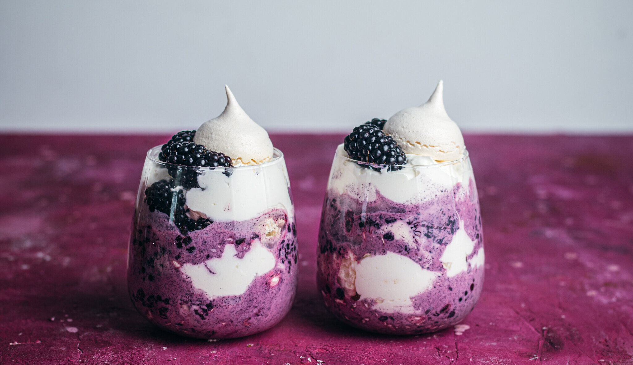 eton mess s ostruzinami a pusinkami