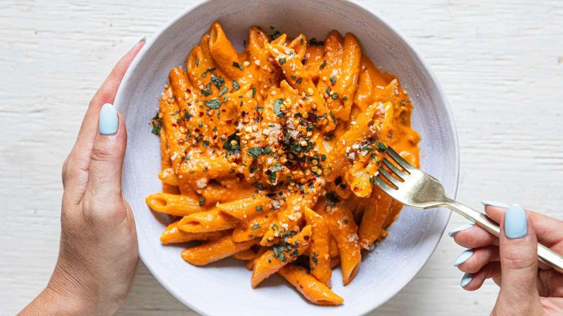 Panák tvrdého k&nbsp;obědu? Jedině v&nbsp;ikonických penne alla vodka
