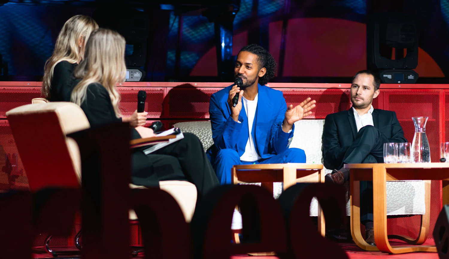 Obklopte se lidmi, kteří vám věří, radí Yemi A.D. před startem do kosmu