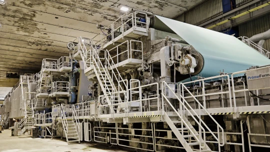 Papírna Mondi investuje do modernizace deset miliard korun. Součástí je i nový papírenský stroj