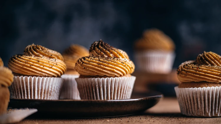 earl grey cupcakes se slanym karamelem