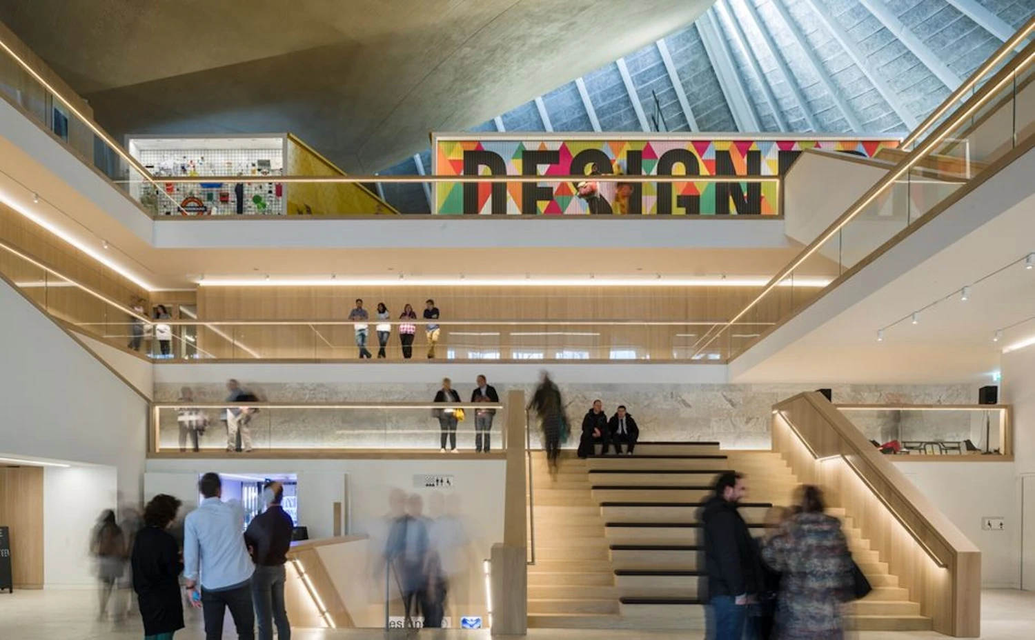 Bakala a největší designové muzeum světa. Miliardář mu věnuje deset milionů