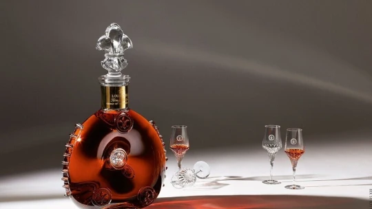 Přes čtyři miliony za koňak. Padl český rekord za prodanou láhev alkoholu