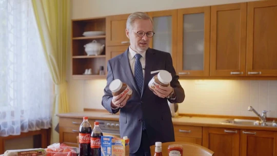 Premiér žongluje nutellami. A je to smutný pohled