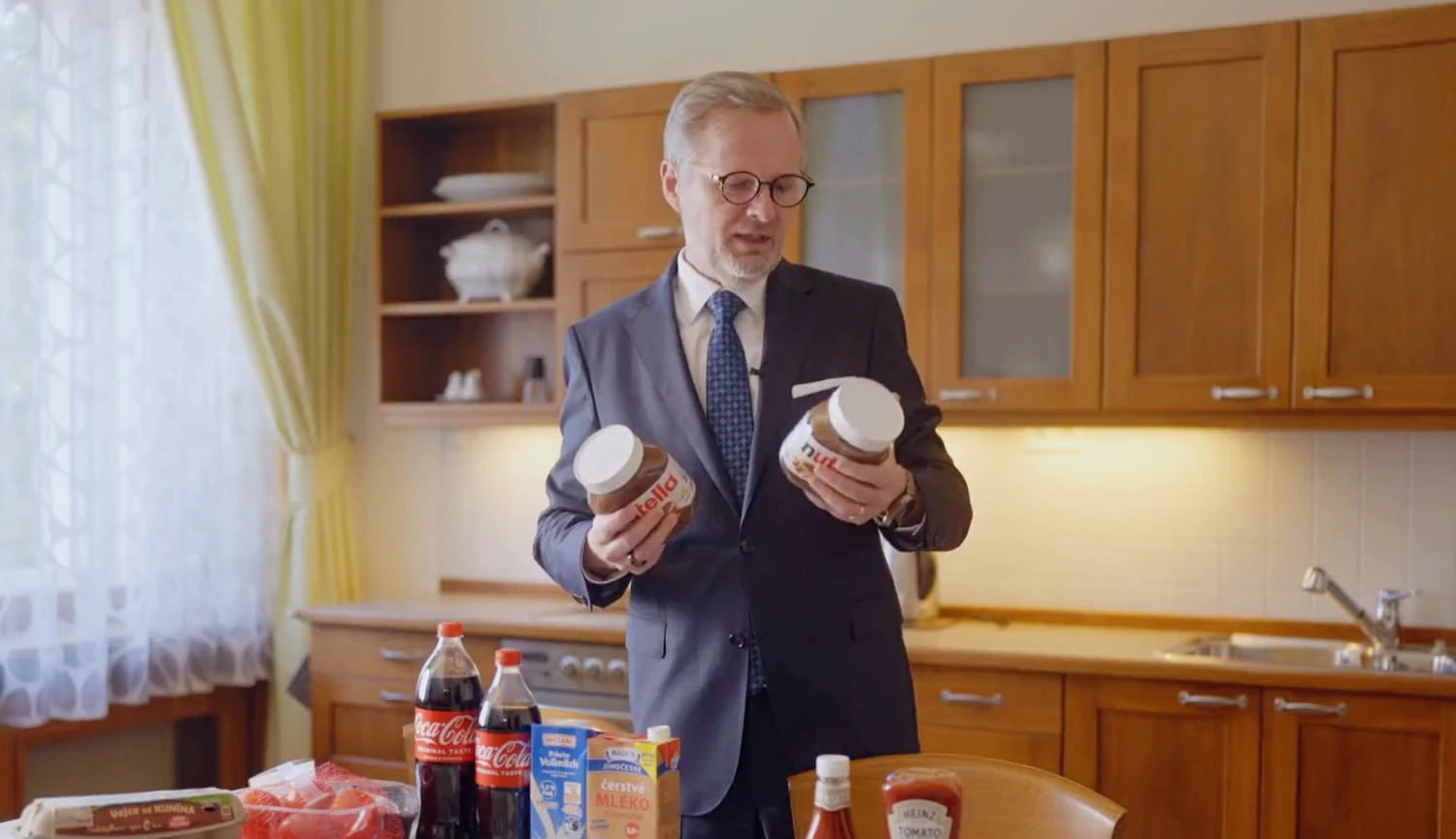 Premiér žongluje nutellami. A je to smutný pohled