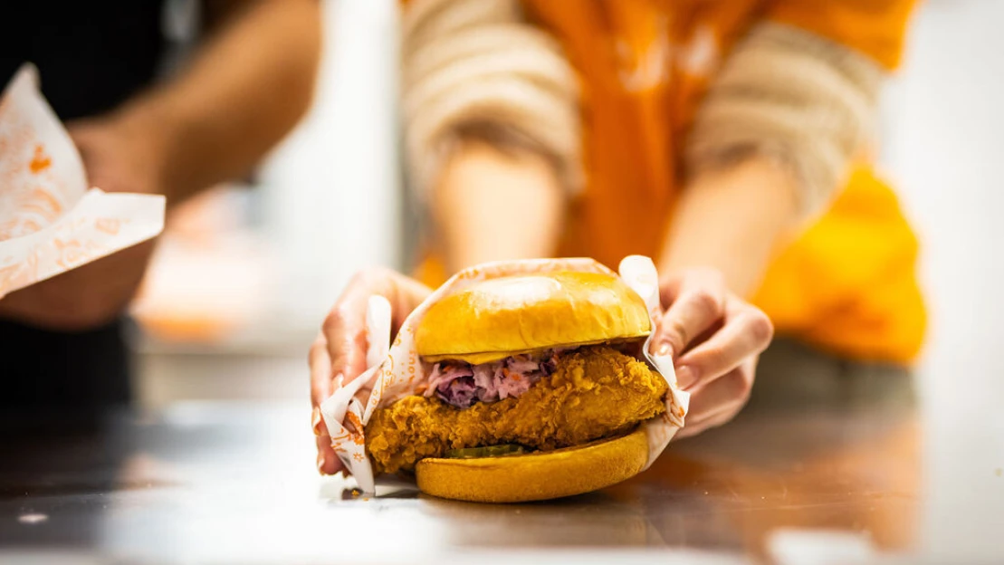 Fastfoody na vzestupu. V&nbsp;Česku tvoří až patnáct procent trhu