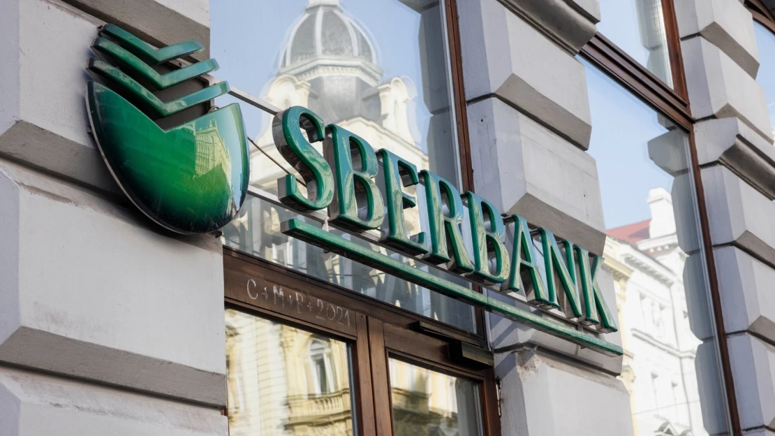 Navzdory sankcím se ruské Sberbank daří. Loni zvýšila čistý zisk více než pětinásobně