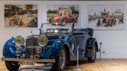 Na Expo 2025 vyrazila z Prahy historická vozidla. Do Ósaky pojedou přes třináct států