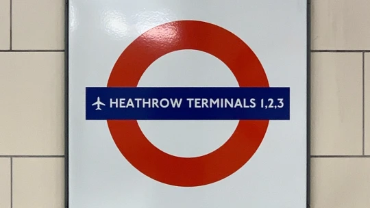 Heathrow čeká modernizace. Proměna nejrušnějšího letiště v&nbsp;Evropě vyjde skoro na 50 milionů liber