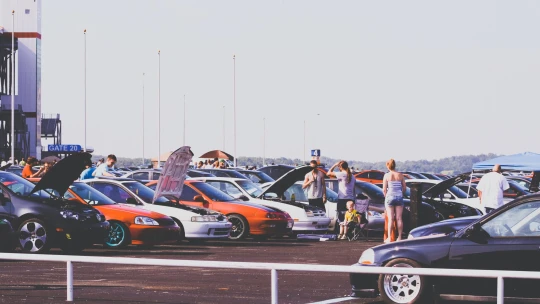 Nabídka ojetých aut je rekordní. S&nbsp;počtem roste i&nbsp;jejich cena