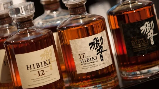 Japonsko zažívá rozkvět malých palíren. První whisky letos slaví sto let