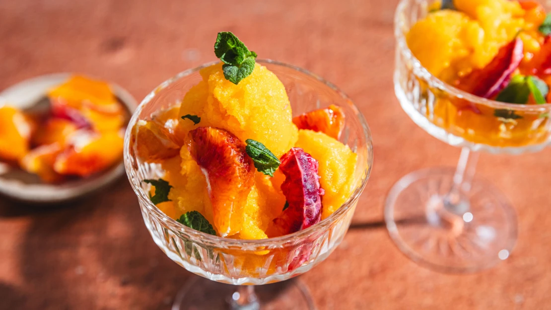 Virální sorbet z&nbsp;jediné suroviny. Vtipné mandarinkové osvěžení máte za minutu hotové