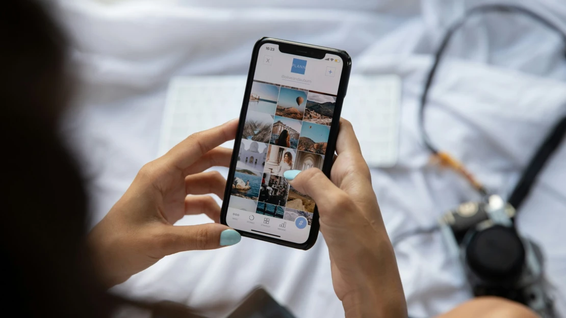 Meta po kritice stáhla novou AI funkci. Umožňovala vytvářet obrázky z fotek uživatelů Instagramu.