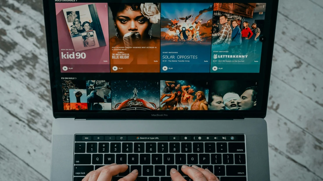 Česká verze Warner TV zahájí v dubnu vysílání. K dispozici bude bezplatně