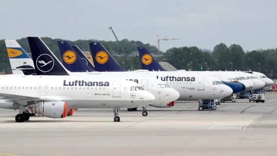 Zelená pro Lufthansu? EU jí zřejmě dovolí převzít italskou aerolinku ITA