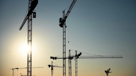 České stavební firmy snižují produkci CO₂. Cílí na uhlíkovou neutralitu před rokem 2050