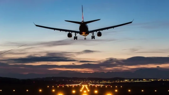Aerolinky letos po celém světě přepraví pět miliard lidí. Zisky dosáhnou 30,5 miliardy dolarů