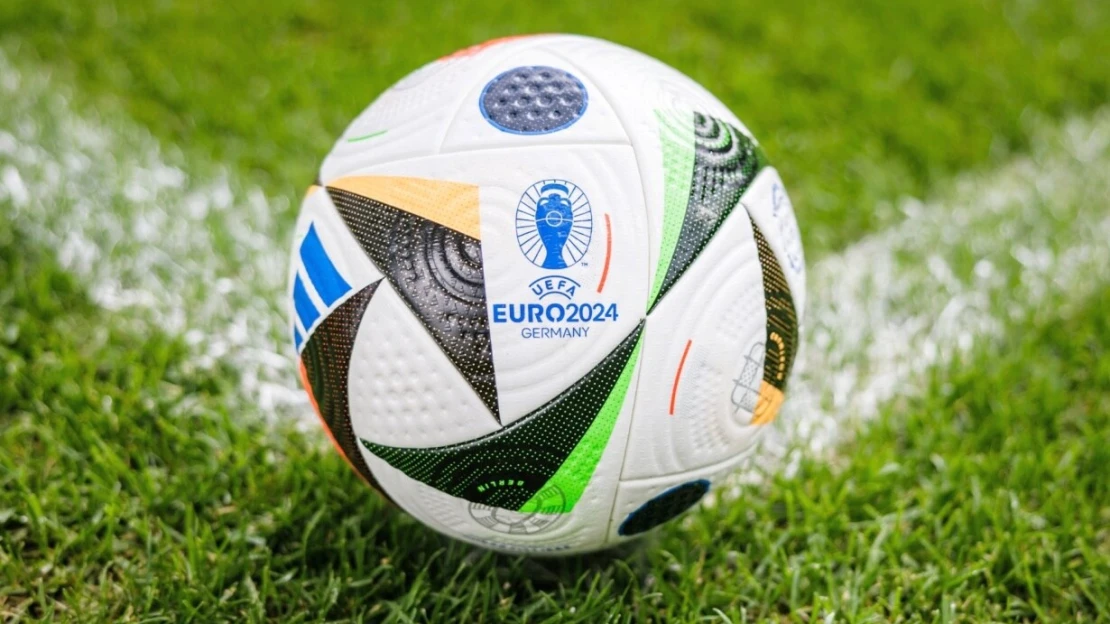 Sázky na fotbalové Euro dosáhly čtyř miliard. Překonaly rekordní šampionát v&nbsp;Kataru