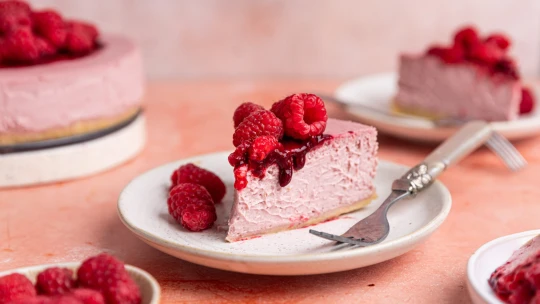 Cheesecake narůžovo. S malinami je dokonale jemný & svěží zároveň