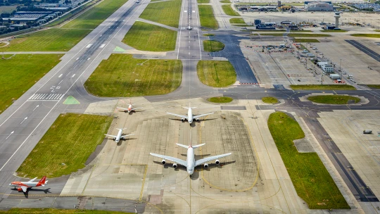 Londýnský Gatwick ocenil fotbalisty Anglie. Před finále Eura přejmenoval svůj terminál