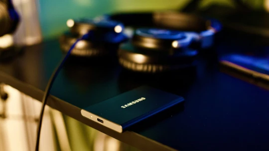 Čtvrtletní zisk Samsungu prudce vzrostl. Podpořily ho vyšší ceny čipů