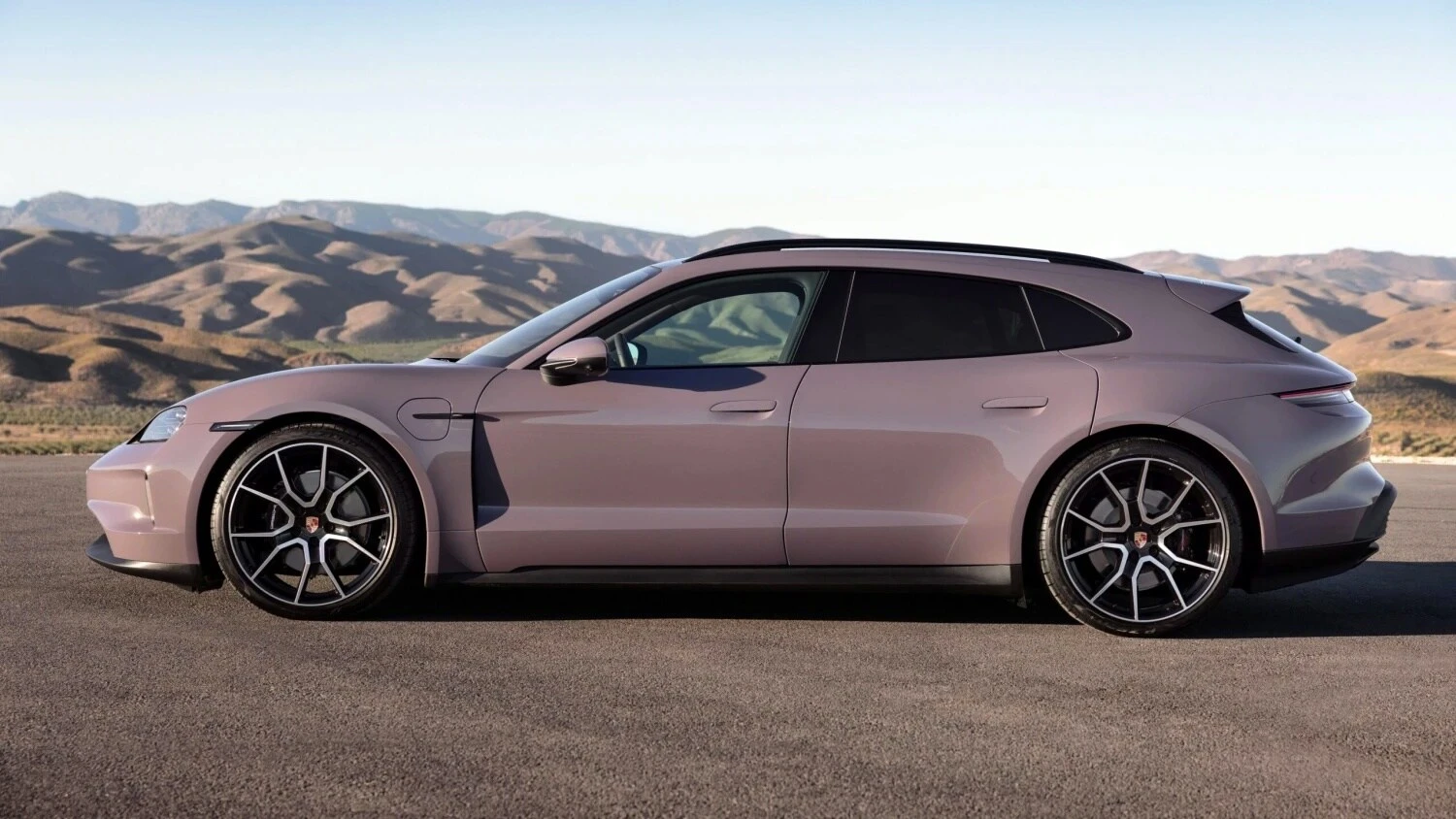 Navzdory Trumpovým clům.  Automobilka Porsche zatím neplánuje výrobu v USA