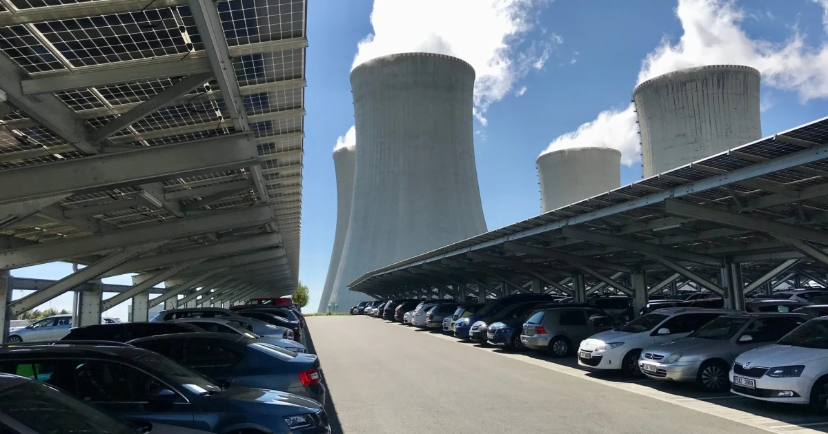 Ranní výběr: ČEZ porcuje. Na kolik miliard se třese státní pokladna?