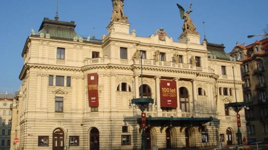 Tendr za 2,21 miliardy. Praha vypsala soutěž na rekonstrukci Divadla na Vinohradech