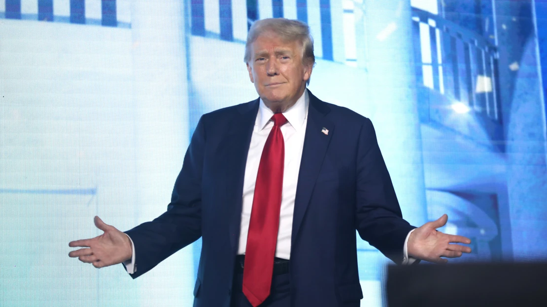 Jak Trump přišel o miliony za hotel ve Washingtonu – roky poté, co ho prodal