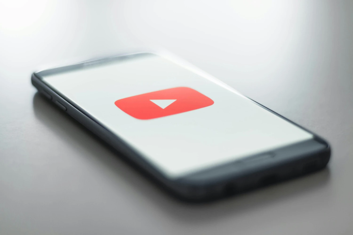 Český YouTube v&nbsp;číslech. Máme unikátní data o&nbsp;sledovanosti a&nbsp;podpoře tvůrců 