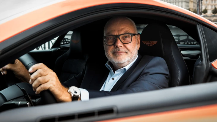 Zemřel podnikatel Karel Kadlec. Stál za dovozem luxusních aut do Česka