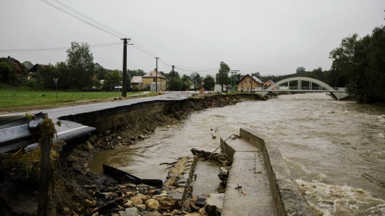 Meteorologové zmírnili povodňovou výstrahu. Klesají i hladiny na jihu Čech
