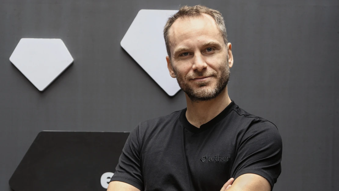 Hrstka ajťáků poráží giganty. Jak je možné, že Tether vydělává víc než BlackRock?
