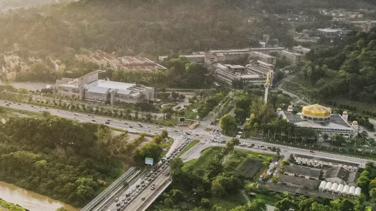 Investice za 6,5 miliardy dolarů. Oracle v Malajsii vybuduje cloudový region