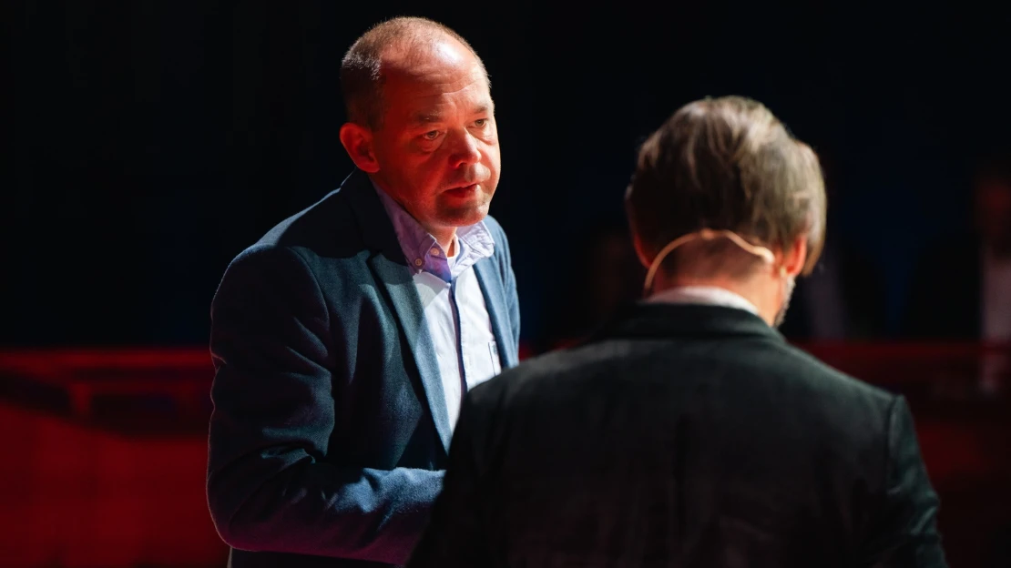 Stát se nedá řídit jako firma, říká ministr Kulhánek. Klíčem jsou podle něj regiony