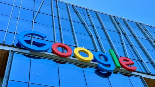 Google zaplatí třicet milionů dolarů za urovnání žaloby ohledně soukromí dětí. Vinu nepřiznal