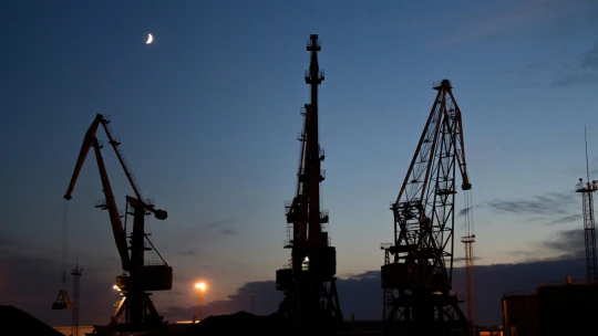 O 411 tisíc barelů denně více. OPEC+ znovu zvýší těžbu ropy