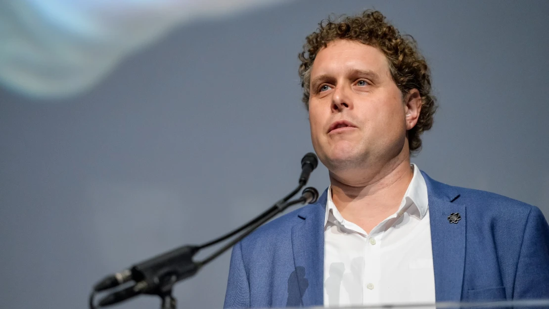Kosmická společnost Rocket Lab kupuje Iridium za osm miliard dolarů
