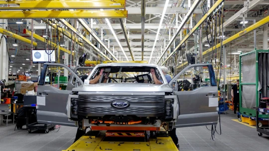 Ford bojuje se slabou poptávkou. V&nbsp;Německu zruší dalších tisíc pracovních míst
