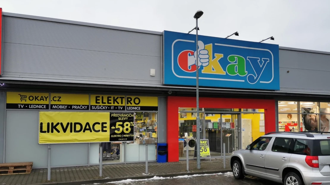 Po uzavření prodejen přišel i krach. Řetězec Okay na sebe podal insolvenční návrh