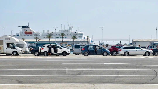 Slabá poptávka a silná Čína. V Evropě hrozí zavření až osmi automobilových továren