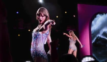 Ranní výběr: Když Taylor Swift vydá album, roste počet dopravních nehod, zjistili na Harvardu