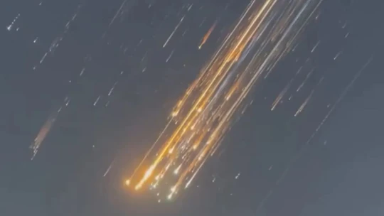 Muskova vesmírná loď explodovala po&nbsp;startu. Podívejte se na fascinující záběry