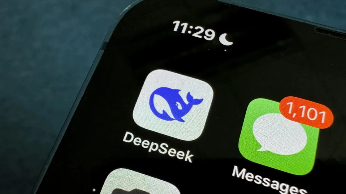 DeepSeek, kam se podíváš. Asijský konkurent ChatGPT si podmanil celou Čínu