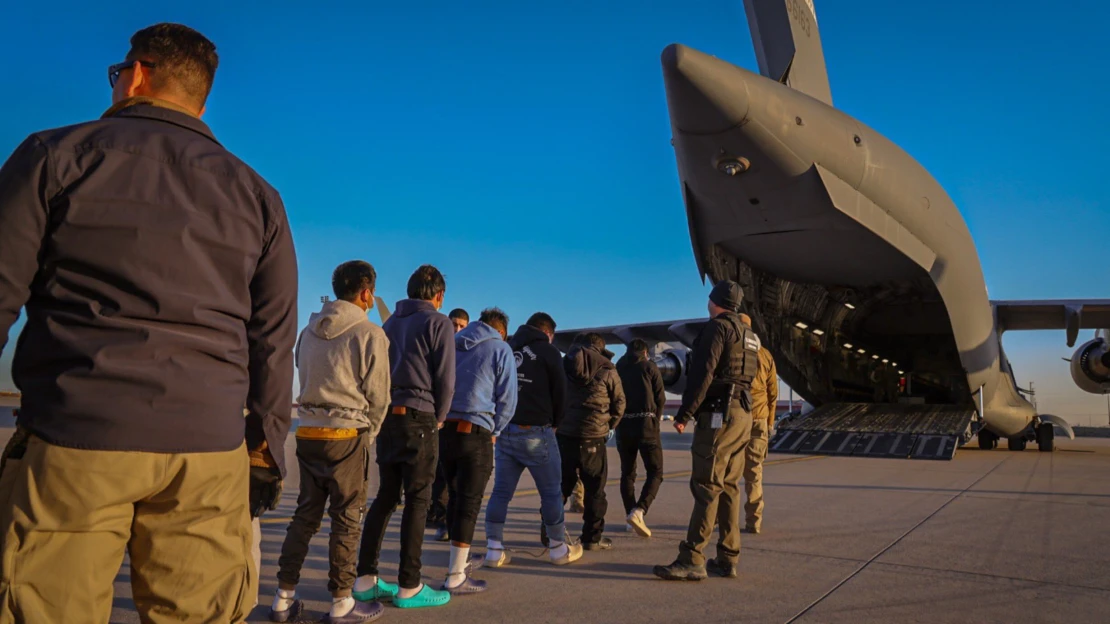 Deportace otevírají v Latinské Americe dveře Číně. Ale Američanům dávají smysl, říká expert